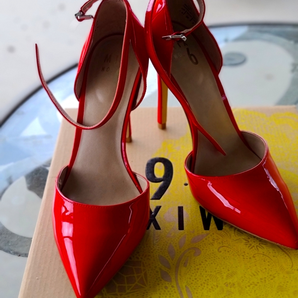 MIX No. 6 red heels 7.5